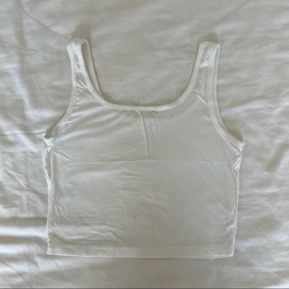 brand new: white cropped tank top